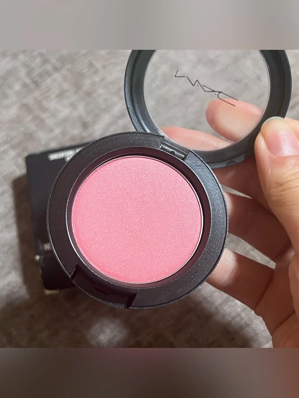 MAC Sheertone Blush DOLLYMIX